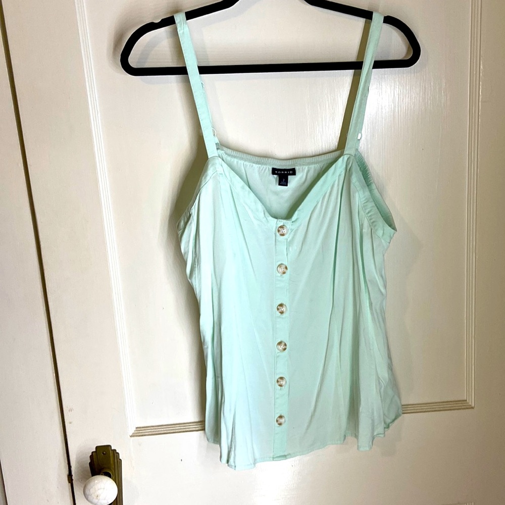 Torrid size 2 really cute tank top
